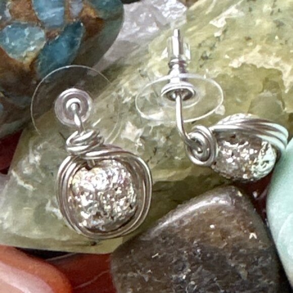 Lava rock in metallic silver stud statement earrings - Picture 10 of 13